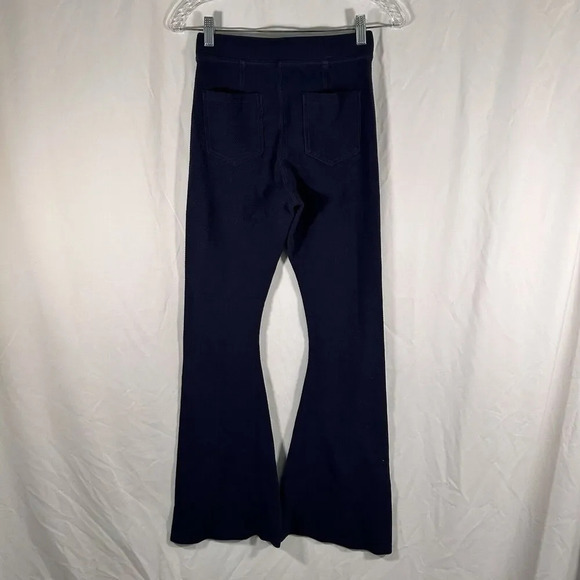 Offline by Aerie Leggings Women Medium Blue Pull On Flare Rear Pockets Mid Rise - Picture 5 of 8